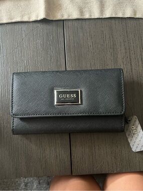 Guess Trifold Wallet